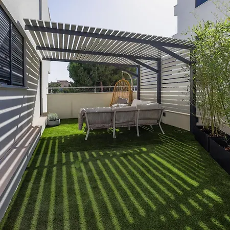 شقة Borik 2024 زادار